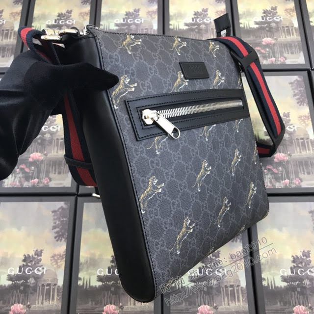 Gucci包 古馳新款男包 Gucci單肩斜挎男包 大號 523599 黑膠老虎  gdj1049